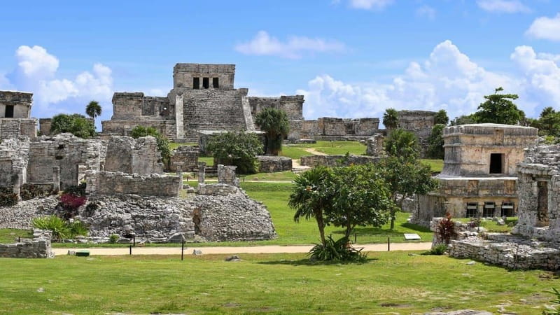 Riviera Maya: Tulum Ruins and 2 Cenotes Half-Day Tour - Prepare for the heat at the archaeological zone