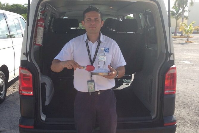 Round private transfer Airport- Akumal - Airport. - Who will get the most from this transfer
