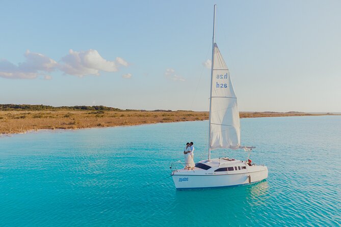 Sailboat tour across the seven colors lagoon in Bacalar - Who will enjoy this tour most