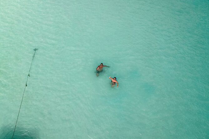 Sailboat tour across the seven colors lagoon in Bacalar - The pirate channel and the lagoon’s most memorable route