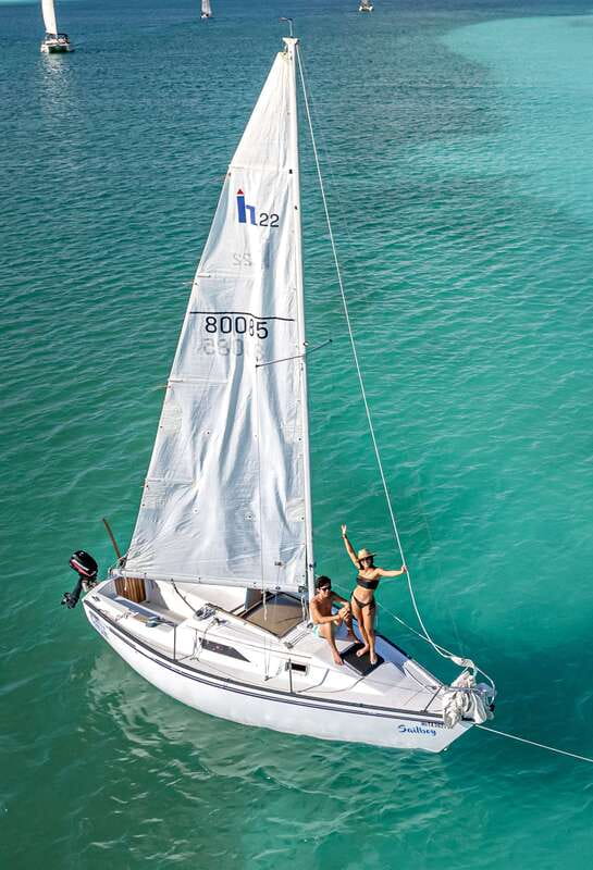 Sailboat tour in the seven colors lagoon of Bacalar - Sailing when Bacalar provides the wind