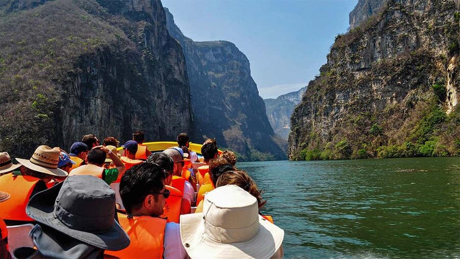 San Cristóbal: Canyon, Viewpoints & Chiapa de Corzo Tour - The lookout points: huge views, extra road time