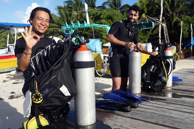 Scuba diving at MUSA the underwater museum for certified divers - Who will get the most from this Isla Mujeres trip