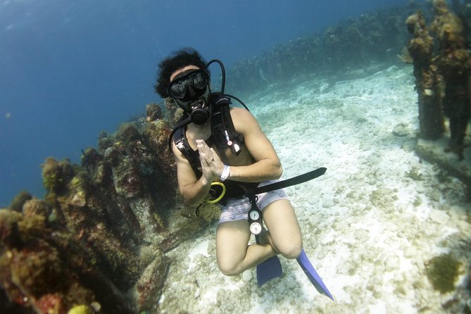 Scuba diving at MUSA the underwater museum for certified divers - What the five-hour schedule is likely to feel like