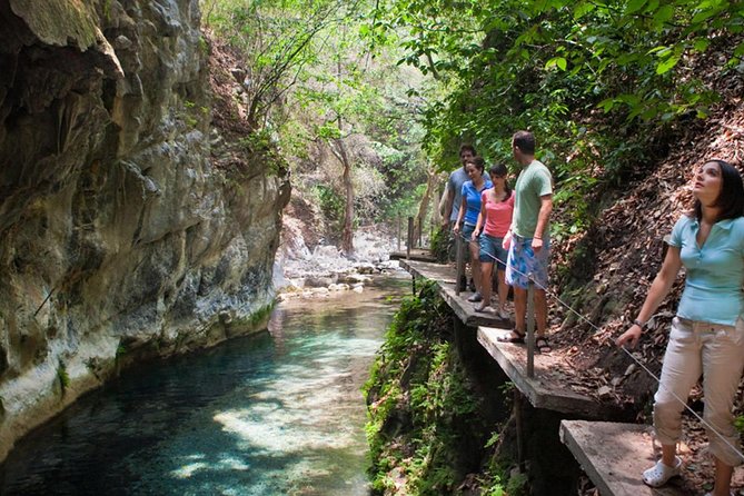 Sierra Gorda Tour in 1 day with starting from Querétaro - Climbing to Mirador Cuatro Palos