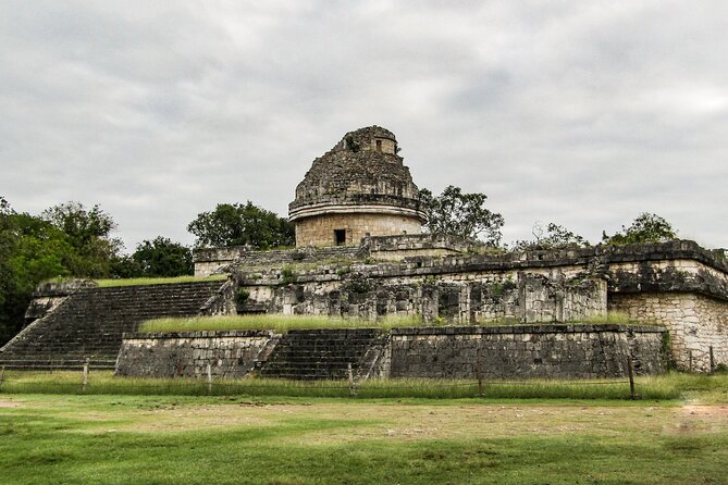 Skip the Line Chichen Itza Private Tour, Sacred Cenote & Lunch - Yucatecan lunch and a taste of Valladolid