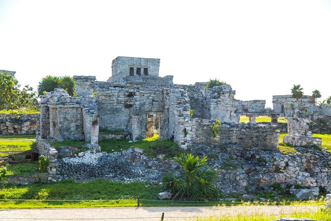 Small Group to Tulum Ruins Cenote Cave and Sea Turtles Snorkeling - Tulum ruins and the Caribbean cliff