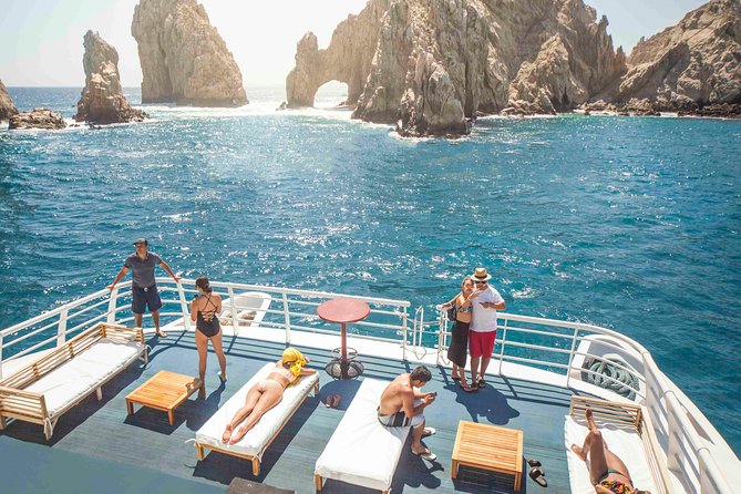 Snorkeling tour in Cabo San Lucas - Lunch, drinks, and the social side of the boat