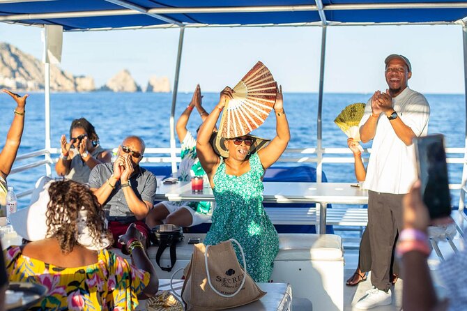 Sunset Sail Tour with Local Food - Open bar and a party upstairs
