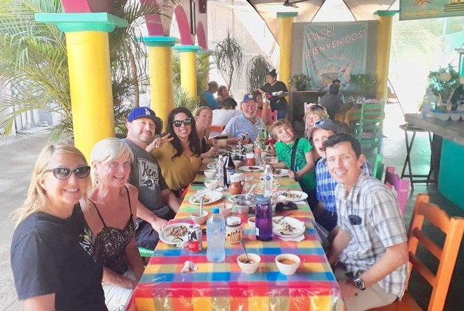 Tacos Tacos Tacos! - Stop one: learning the taco basics through guisados