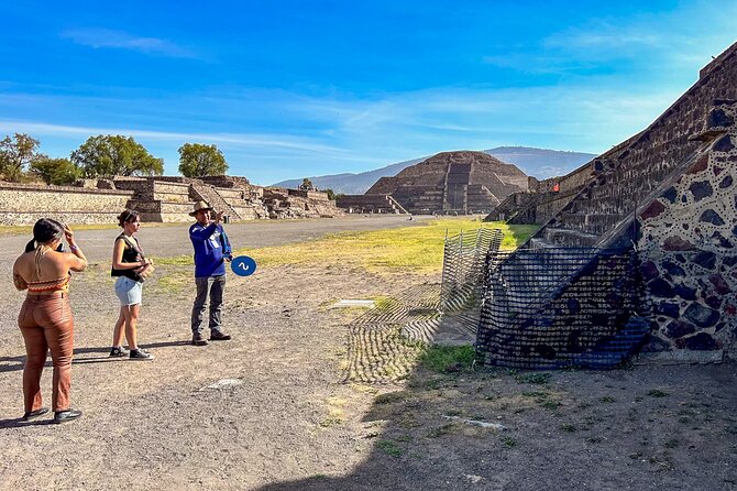 Teotihuacan Early Access Guided Tour with optional Lunch - Lunch at Tlacaelel and the optional meal question