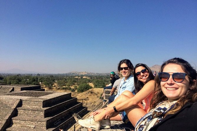 Teotihuacan Early Morning Tour: Avoid Crowds, & Expert Guide - The artisan workshop, agave, and mezcal