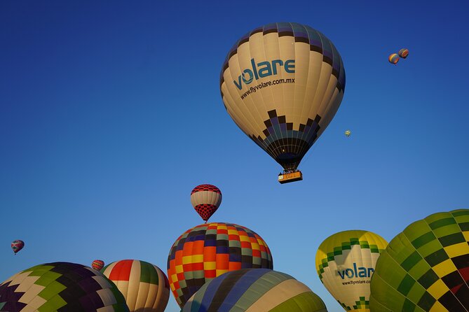 Teotihuacan Hot Air Balloon Flight from Mexico City / Volare - Adding the pyramids on foot