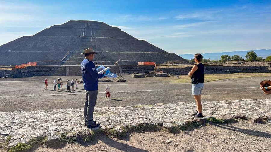 Teotihuacan Pyramids: Guided Tour with Entry Ticket Included - Meeting at Gate 1, with no transport included