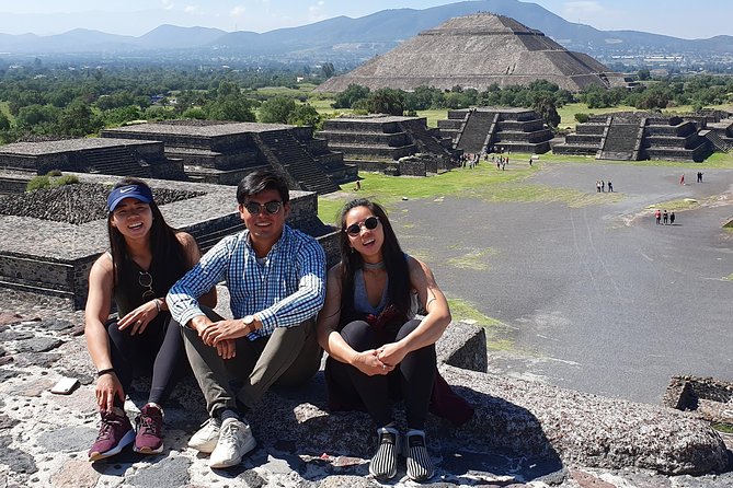 Teotihuacan pyramids morning or afternoon without tourist traps - The ride from Mexico City