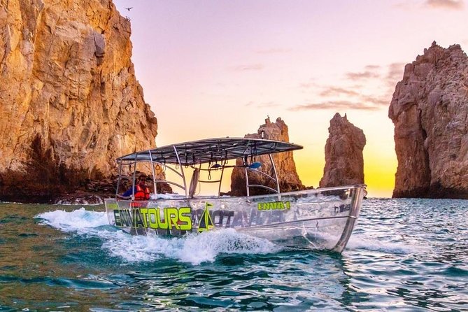 Tours in Cabo, Paseo al Arco and Fin de la Tierra in the only Clear Boat - What the clear boat adds to a Cabo boat ride