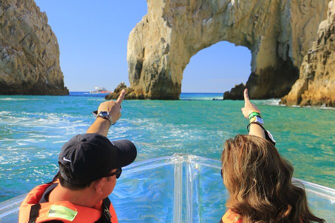 Tours in Cabo, Paseo al Arco and Fin de la Tierra in the only Clear Boat - Safety rules and the first minutes aboard