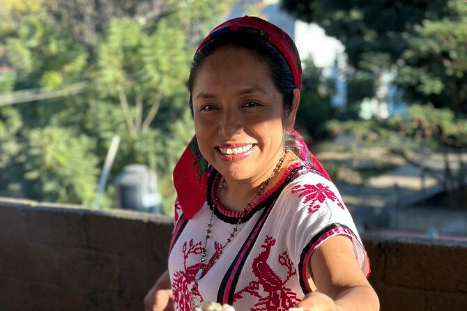 Traditional Oaxaqueña Cooking with Grandma's Recipes - Chileajo and the lesson in mild Oaxacan flavor
