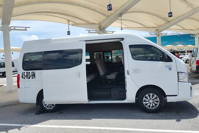 Transfer from Cancun airport to Cancun hotel zone 1 to 8 people - How reliable is the pickup?