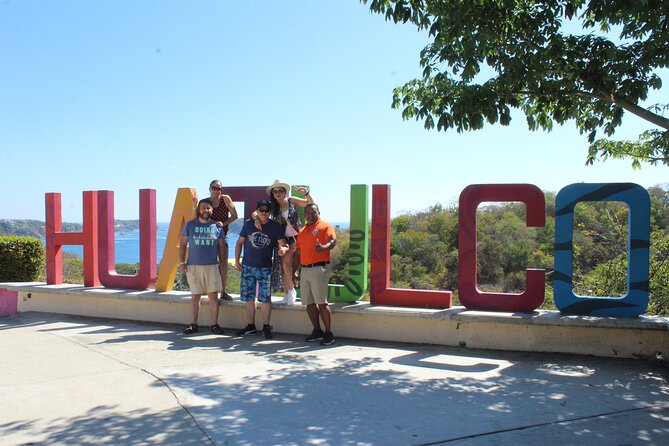 Transfer Huatulco Airport to Huatulco Hotels - What happens if you need a grocery stop?