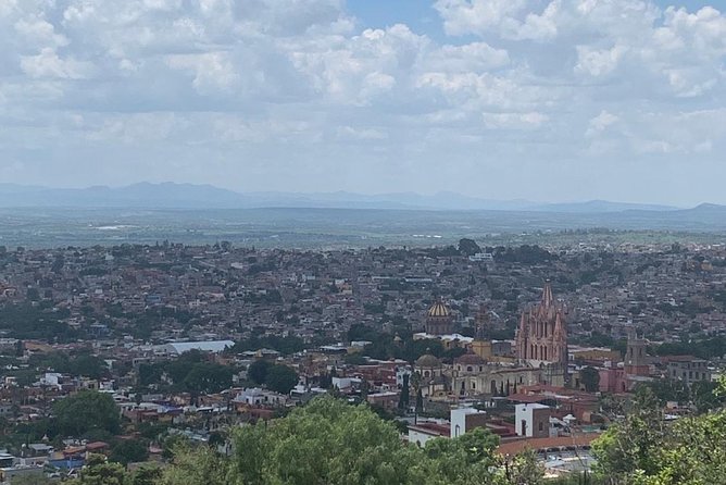 Transfers To San Miguel de Allende - The vehicle, luggage, and comfort