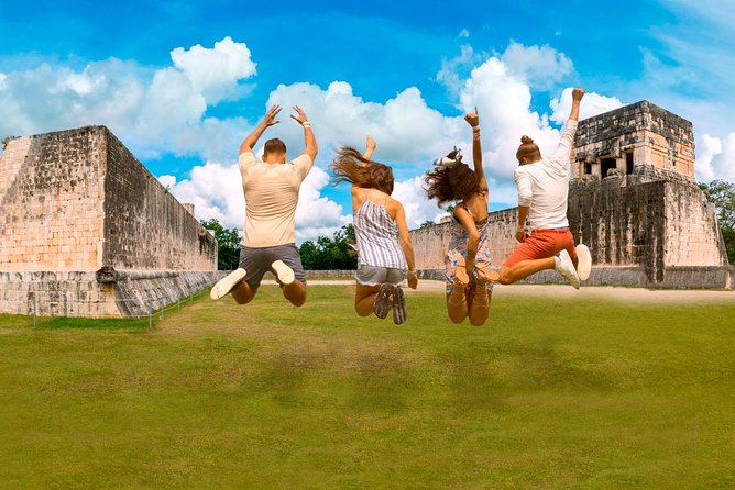Tulum Tour + Xel-Há Park: All-Inclusive 2-in-1 Discount Combo - What to bring for a long, wet day
