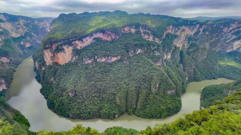 Tuxtla Gutierrez: Sumidero, Chiapa de Corzo and Miradores - Chiapa de Corzo and its Mudejar fountain