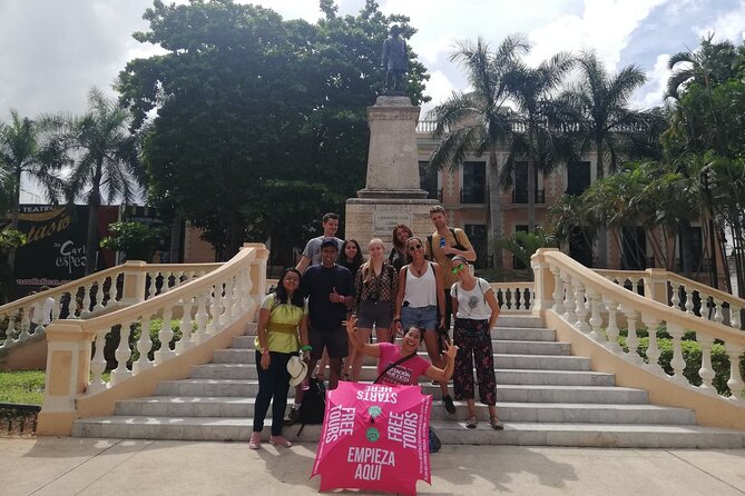 Walking Tour Across the Historic Center in Merida - Hotel Mérida and the city’s commercial past