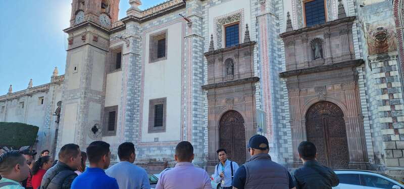 Walking Tour: Temples and Convents (Western Zone) - Starting with the former San Francisco convent
