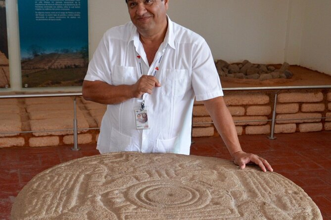 Xihuacan Culture and Archaeology Tour - Soledad de Maciel and the living community
