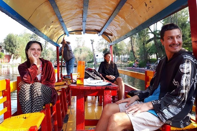 Xochimilco, Coyoacan, Aztec Stadium & UNAM - Aztec Stadium: a quick football photo stop