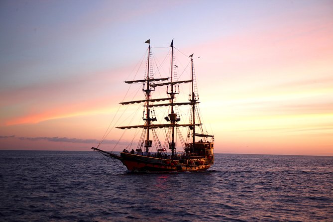 Yo Ho Pirate Sunset Dinner Cruise in Cabo San Lucas - Sunset, drinks, and the overall mood
