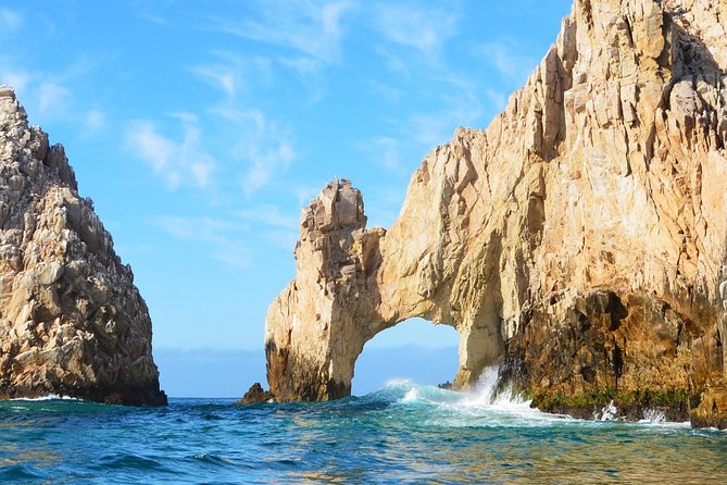ZODIAC Whale Watch Tour | Cabo San Lucas | Biologist | FREE Pics - How the zodiac handles the ride